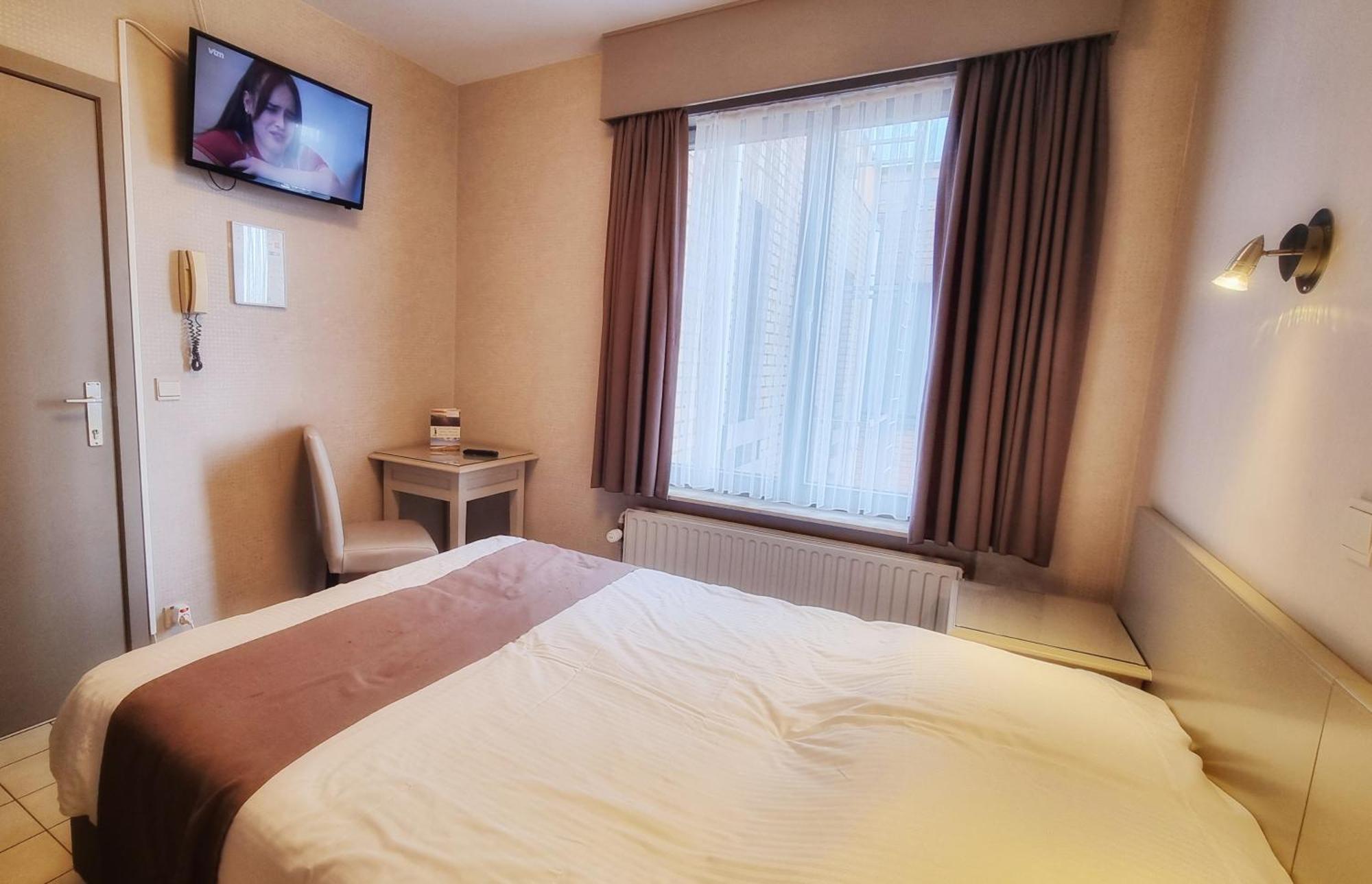 De Golf Hotel 2*